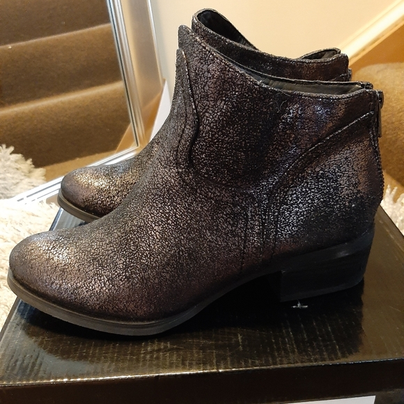 Not Rated Sangitta Pewter boots - Picture 3 of 8